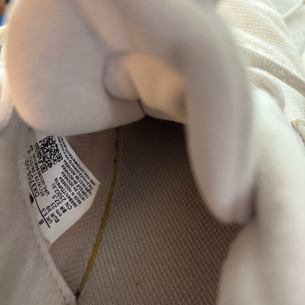 Nike Air Max INTRLK Lite Cream Athletic Shoes - Picture 4 of 5